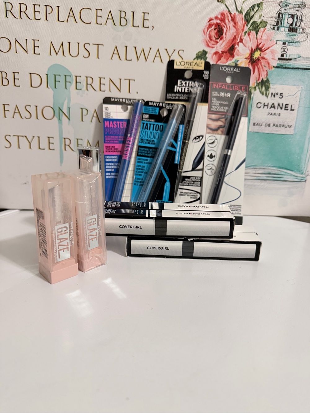COVERGIRL Outlast Moisturizing Topcoat Lip Gloss - Iridescent Pink